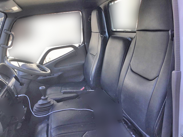 トヨタトヨエース平ボディ小型（2t・3t）[写真17]