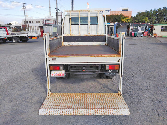トヨタトヨエースダブルキャブ（Wキャブ）小型（2t・3t）[写真10]