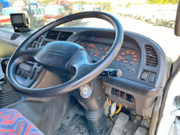 いすゞギガ冷蔵冷凍ウイング大型（10t）[写真32]