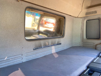 いすゞギガ冷蔵冷凍ウイング大型（10t）[写真33]