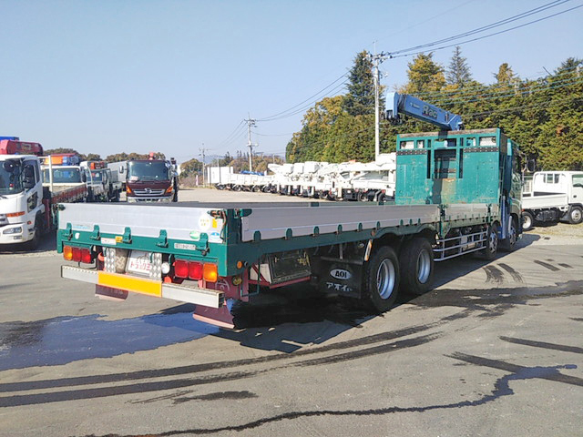 UDトラックスクオンクレーン4段大型（10t）[写真02]