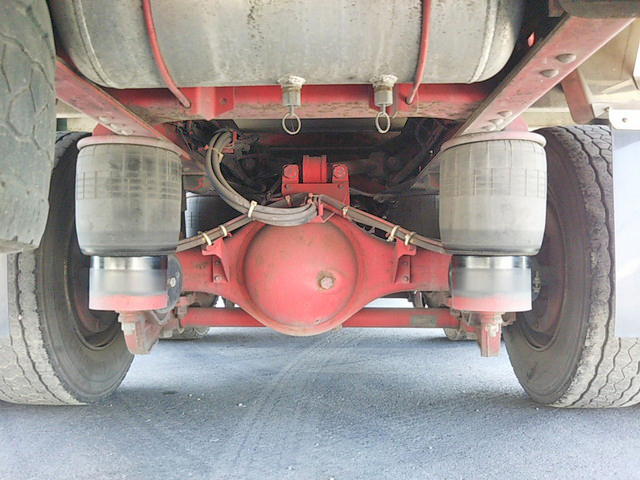 UDトラックスクオンクレーン4段大型（10t）[写真28]