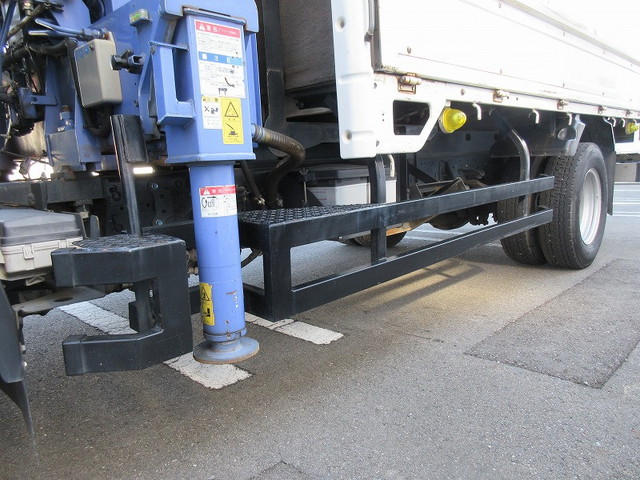 いすゞエルフクレーン3段小型（2t・3t）[写真18]