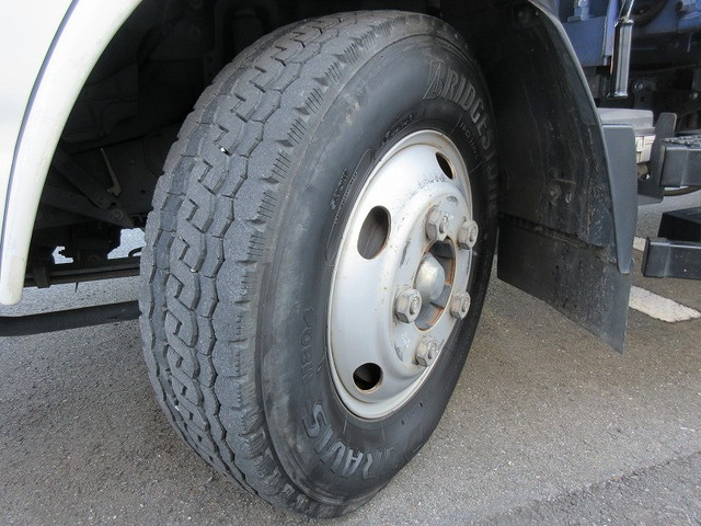 いすゞエルフクレーン3段小型（2t・3t）[写真21]