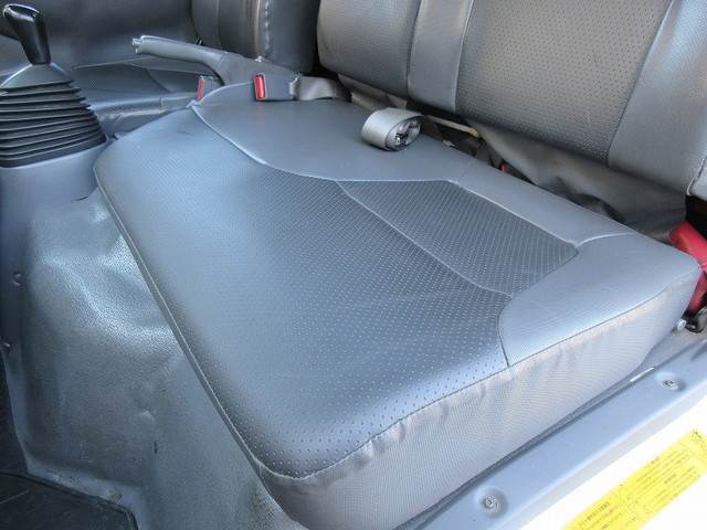 いすゞエルフクレーン3段小型（2t・3t）[写真28]