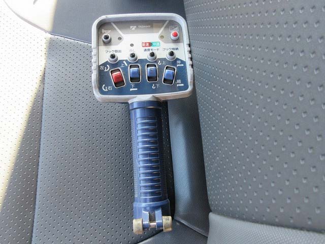 いすゞエルフクレーン3段小型（2t・3t）[写真37]