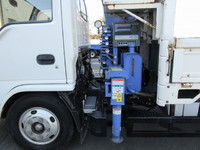 いすゞエルフクレーン3段小型（2t・3t）[写真07]