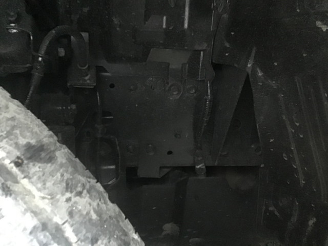 いすゞエルフダブルキャブ（Wキャブ）小型（2t・3t）[写真14]