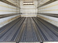 いすゞフォワード冷凍車（冷蔵車）中型（4t）[写真13]