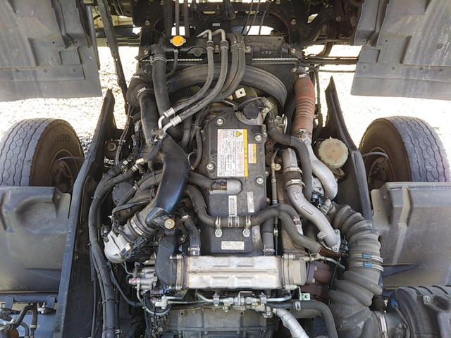 いすゞフォワード冷凍車（冷蔵車）中型（4t）[写真21]