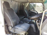 いすゞフォワード冷凍車（冷蔵車）中型（4t）[写真28]