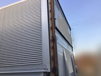 いすゞフォワードアルミウイング中型（4t）[写真13]