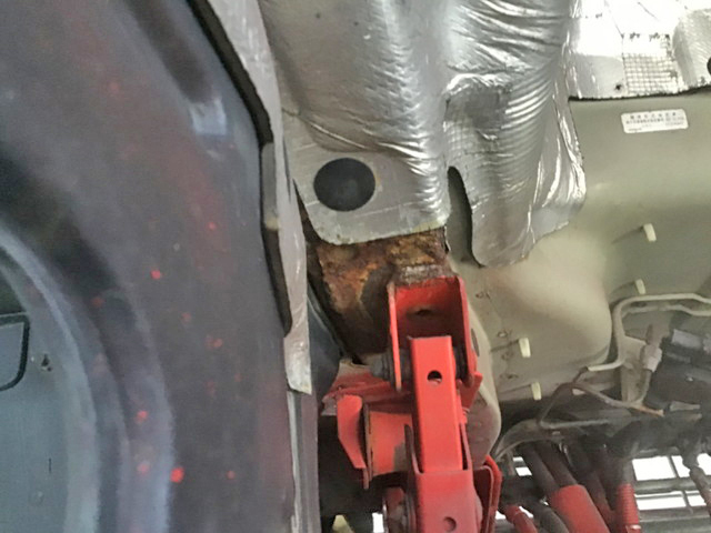 いすゞフォワードアルミウイング中型（4t）[写真23]