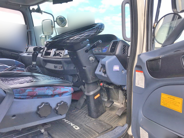 日野レンジャーキャリアカー増トン（6t・8t）[写真09]