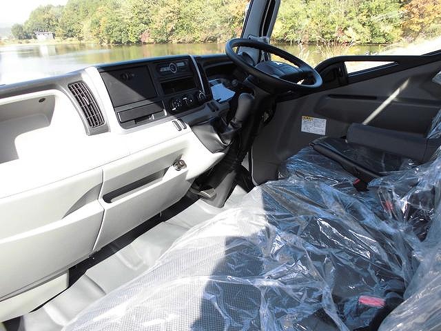 三菱ふそうキャンターダンプ小型（2t・3t）[写真21]