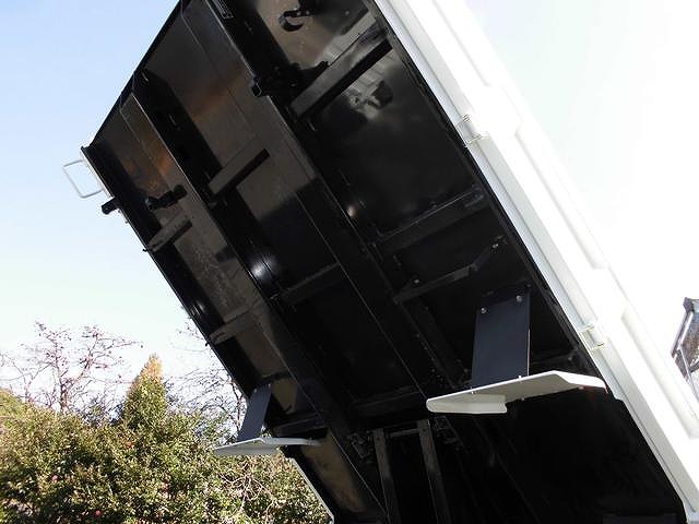 三菱ふそうキャンターダンプ小型（2t・3t）[写真08]