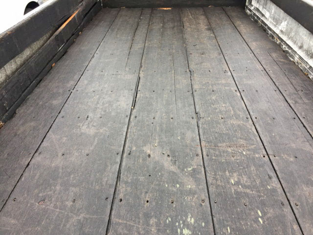 日産アトラス平ボディ小型（2t・3t）[写真08]