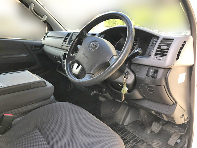 トヨタハイエースバン小型（2t・3t）[写真20]