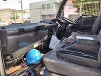 いすゞエルフキャリアカー小型（2t・3t）[写真18]