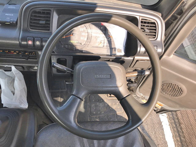 いすゞエルフキャリアカー小型（2t・3t）[写真20]