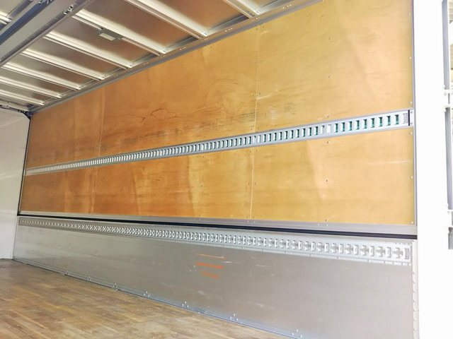 いすゞフォワードアルミウイング中型（4t）[写真11]