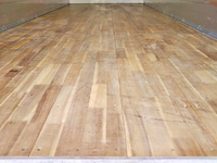 いすゞフォワードアルミウイング中型（4t）[写真12]