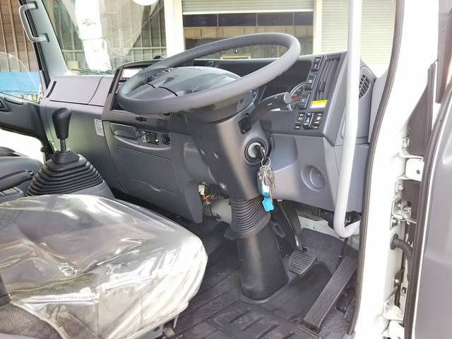 いすゞフォワードアルミウイング中型（4t）[写真33]