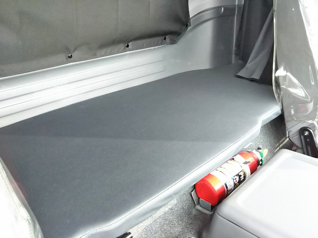 いすゞフォワードアルミウイング中型（4t）[写真34]