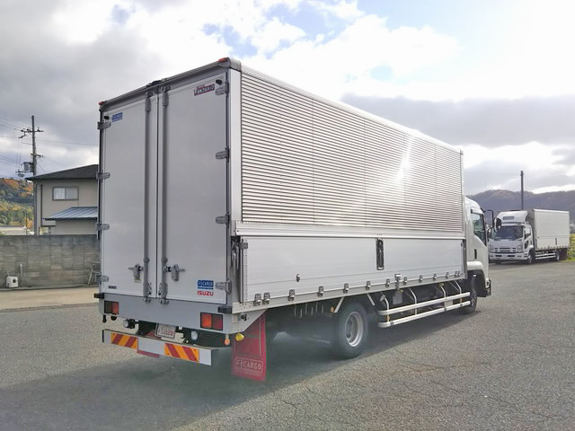 いすゞフォワードアルミウイング中型（4t）[写真04]