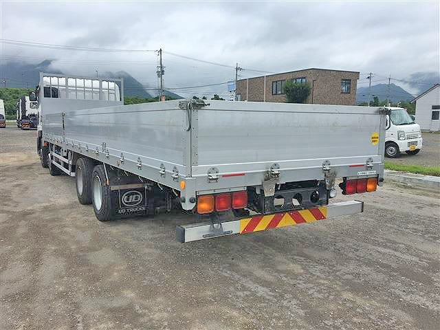 UDトラックスクオンアルミブロック大型（10t）[写真02]