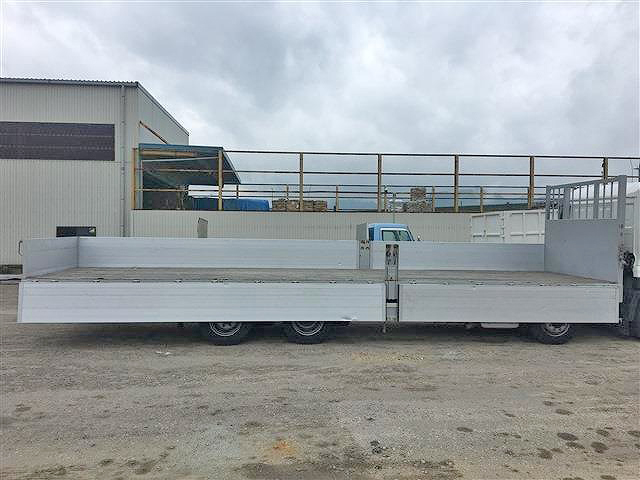 UDトラックスクオンアルミブロック大型（10t）[写真05]