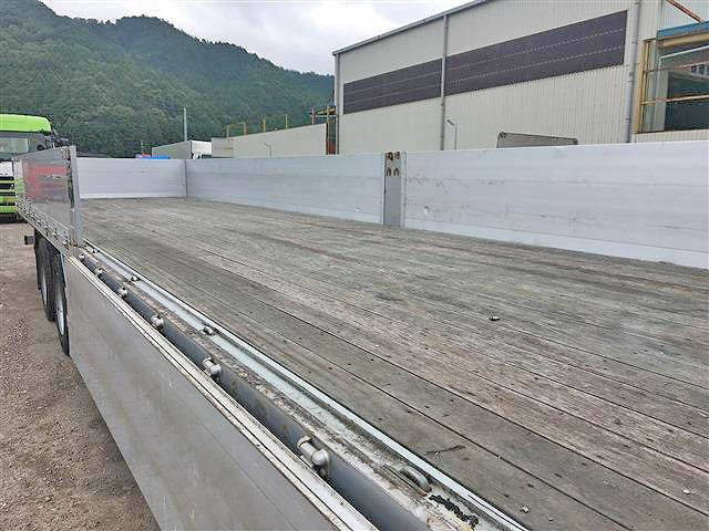 UDトラックスクオンアルミブロック大型（10t）[写真07]