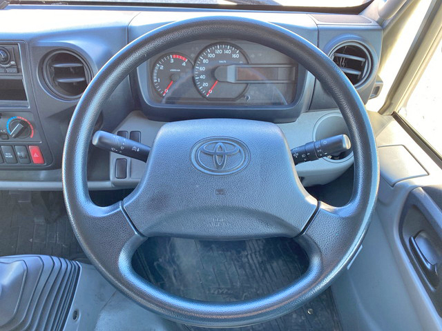 トヨタダイナアルミバン小型（2t・3t）[写真33]