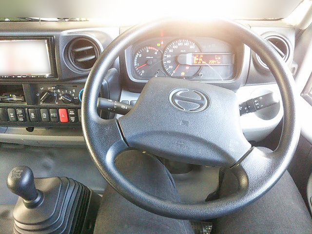 日野デュトロ平ボディ小型（2t・3t）[写真20]