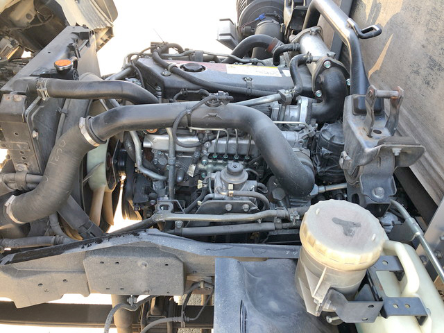 いすゞフォワードアルミブロック中型（4t）[写真28]