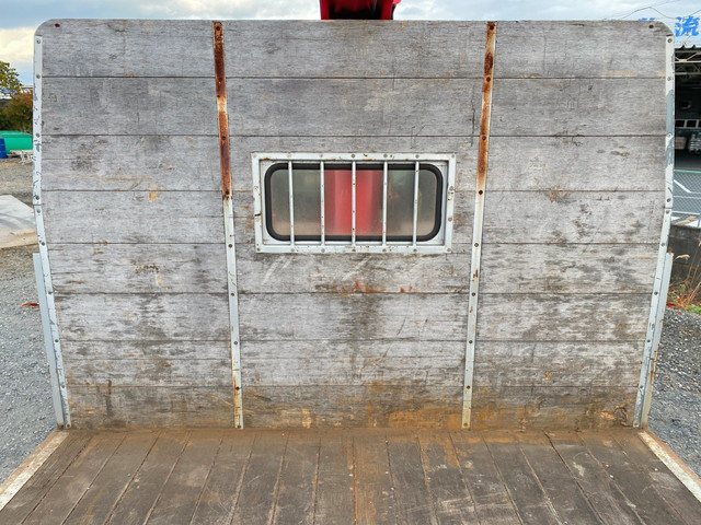 いすゞフォワードユニック4段増トン（6t・8t）[写真12]