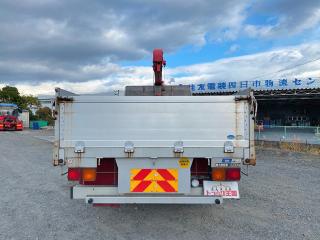 いすゞフォワードユニック4段増トン（6t・8t）[写真08]