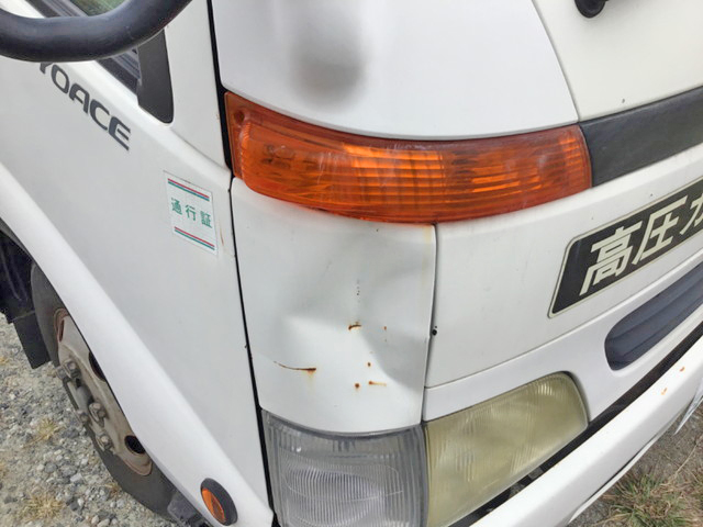 トヨタトヨエースクレーン3段小型（2t・3t）[写真11]