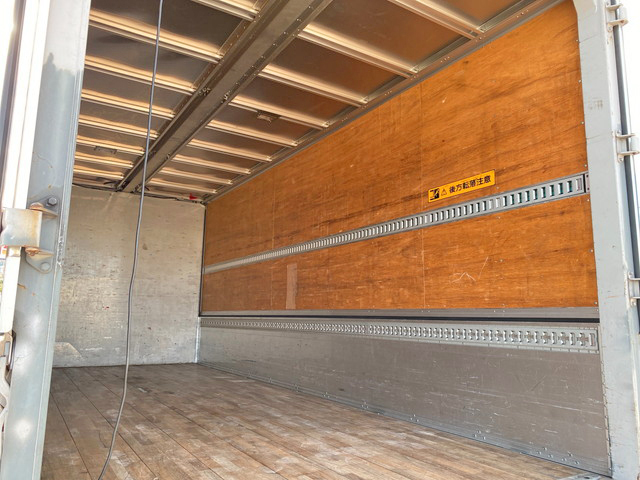 日野レンジャーアルミウイング中型（4t）[写真13]