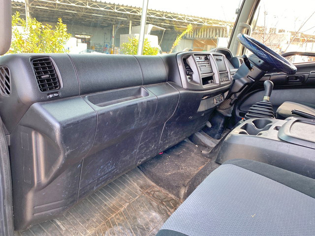 日野レンジャーアルミウイング中型（4t）[写真26]