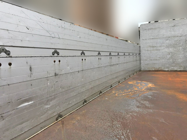 いすゞフォワードアルミブロック増トン（6t・8t）[写真11]