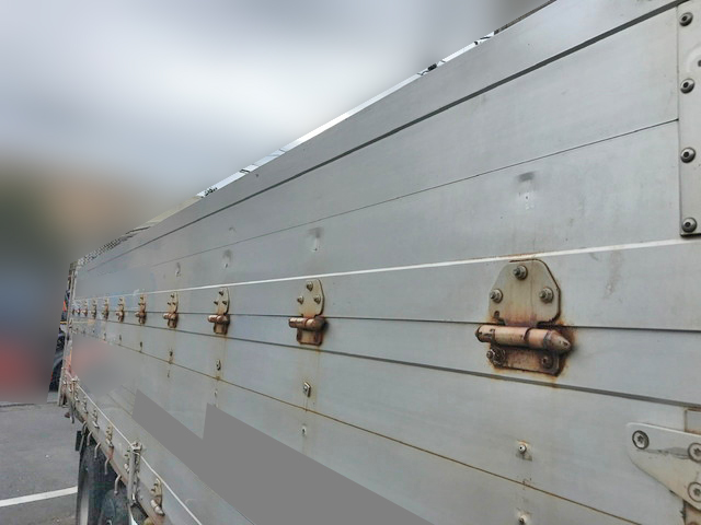 いすゞフォワードアルミブロック増トン（6t・8t）[写真16]