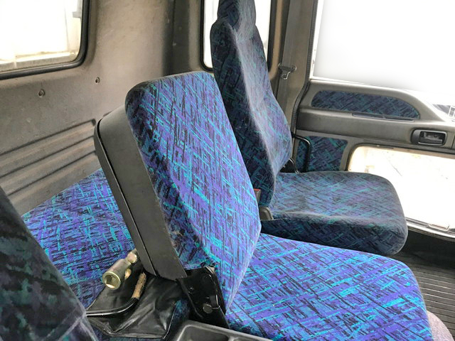 いすゞフォワードアルミブロック増トン（6t・8t）[写真31]