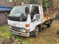 日野デュトロダンプ小型（2t・3t）[写真03]