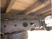 いすゞフォワード平ボディ中型（4t）[写真10]