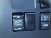 いすゞフォワード平ボディ中型（4t）[写真35]