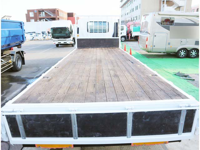 いすゞフォワード平ボディ中型（4t）[写真06]