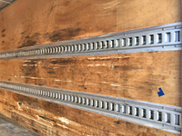 いすゞエルフアルミバン小型（2t・3t）[写真13]