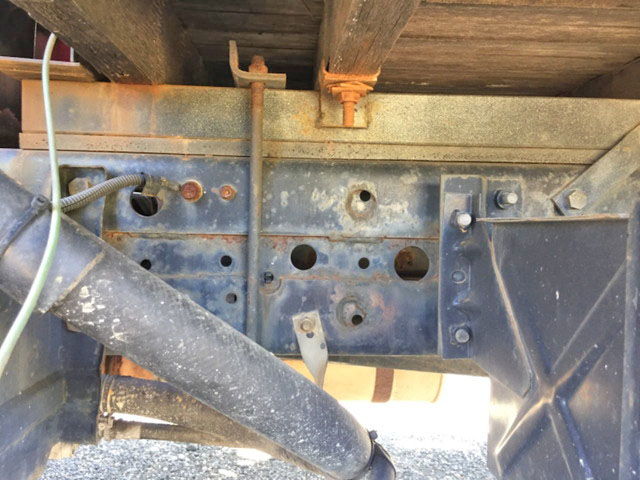 三菱ふそうキャンターユニック3段小型（2t・3t）[写真12]