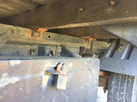 三菱ふそうキャンターユニック3段小型（2t・3t）[写真13]